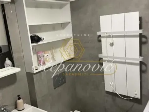 Prodaja, četvorosoban stan, 78m², Centar, Novi Sad - image 9