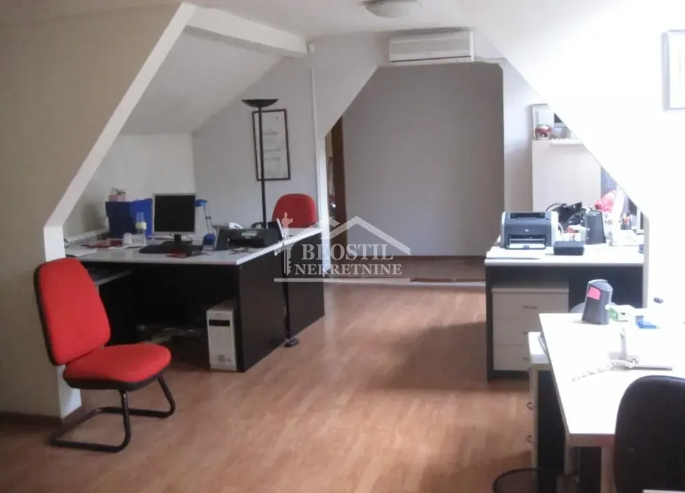 Izdavanje, poslovni prostor, 175m², Stari Grad, Beograd