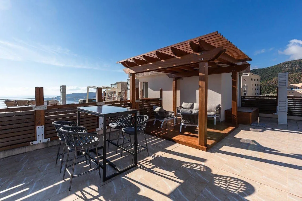 Prodaja, stan, 66m², Kamenovo, Budva