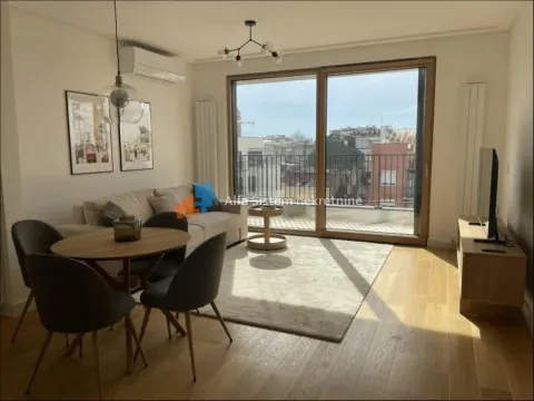 Stan in Vračar Sve Podlokacije