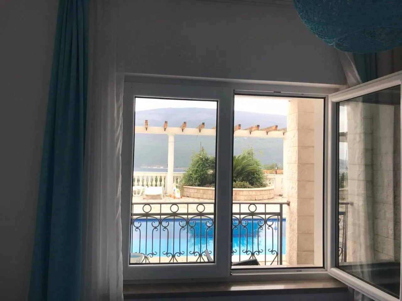 Izdavanje, jednosoban stan, 38m², Đenovići, Herceg Novi
