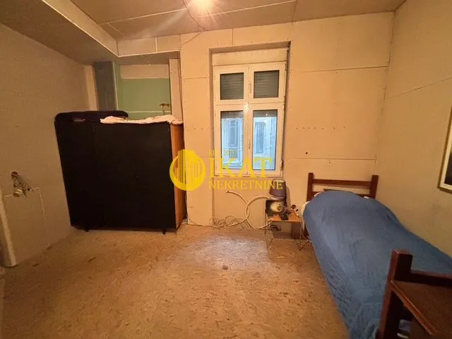 Prodaja, trosoban stan, 86m², Kalenić Pijaca, Vračar Sve Podlokacije