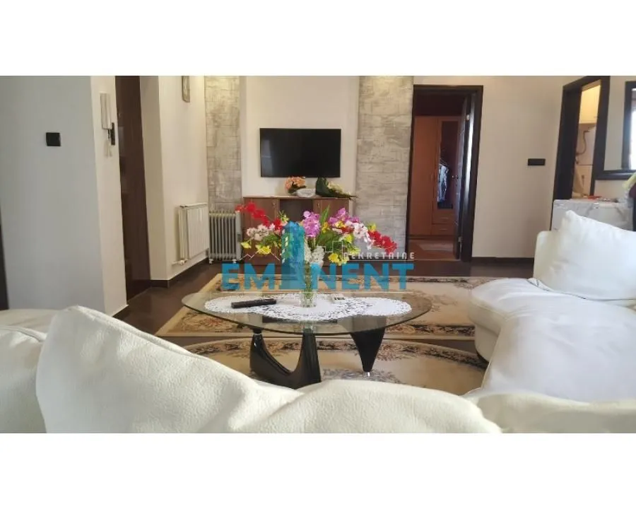 Izdavanje, dvosoban stan, 55m², Lekino Brdo, Voždovac Sve Podlokacije