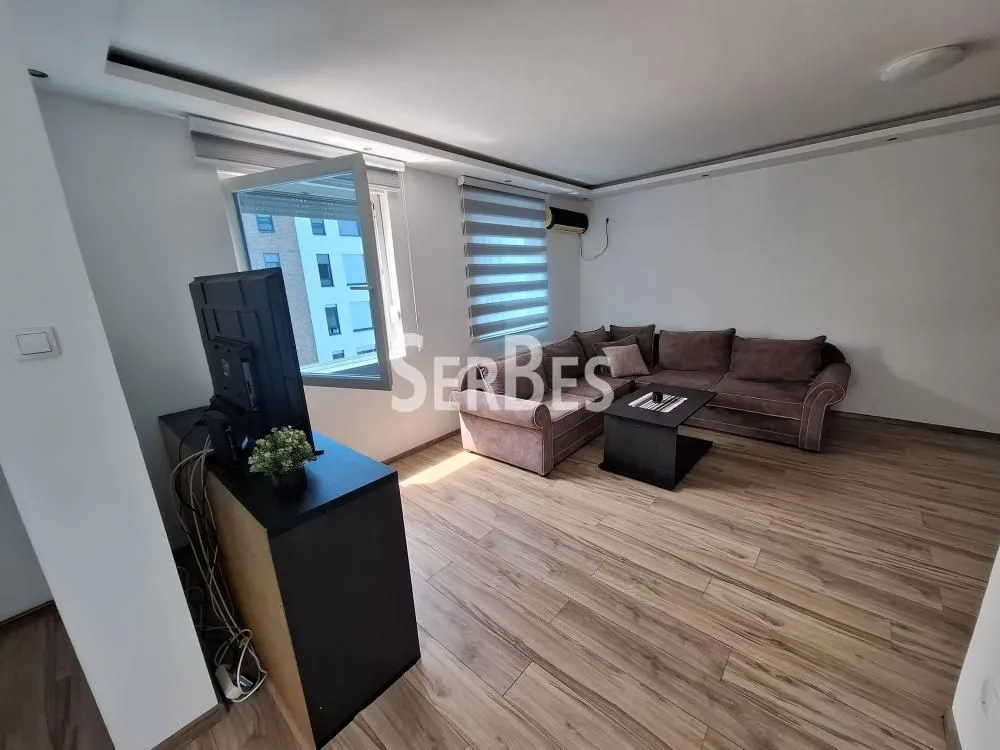 Rent, three bedroom apartment, 90m², Adamovićevo Naselje, Novi Sad Sve Podlokacije