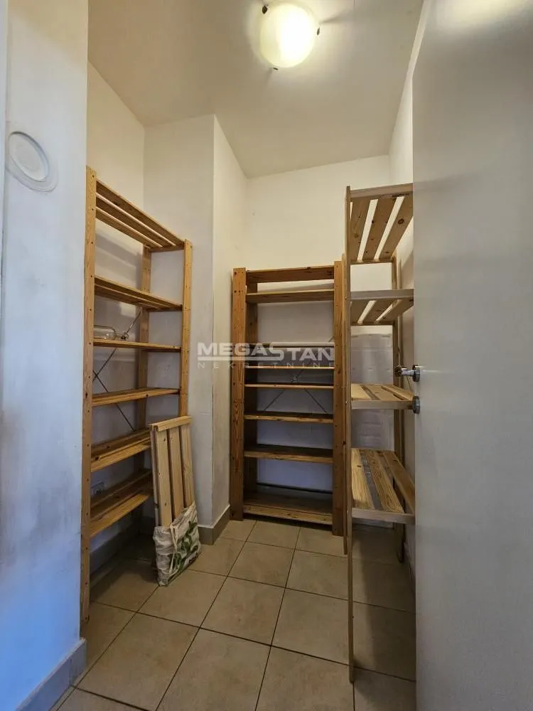 Prodaja, trosoban stan, 81m², Lekino Brdo, Voždovac Sve Podlokacije
