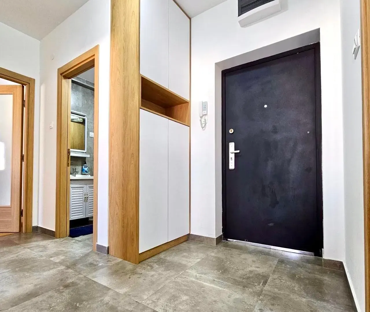 Rent, two bedroom apartment, 70m², Pobrežje, Podgorica