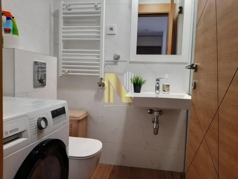 Izdavanje, dvosoban stan, 47m², Grbavica, Novi Sad Sve Podlokacije