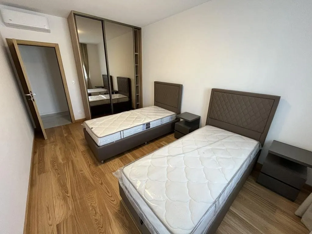 Izdavanje, dvosoban stan, 75m², City Kvart, Podgorica