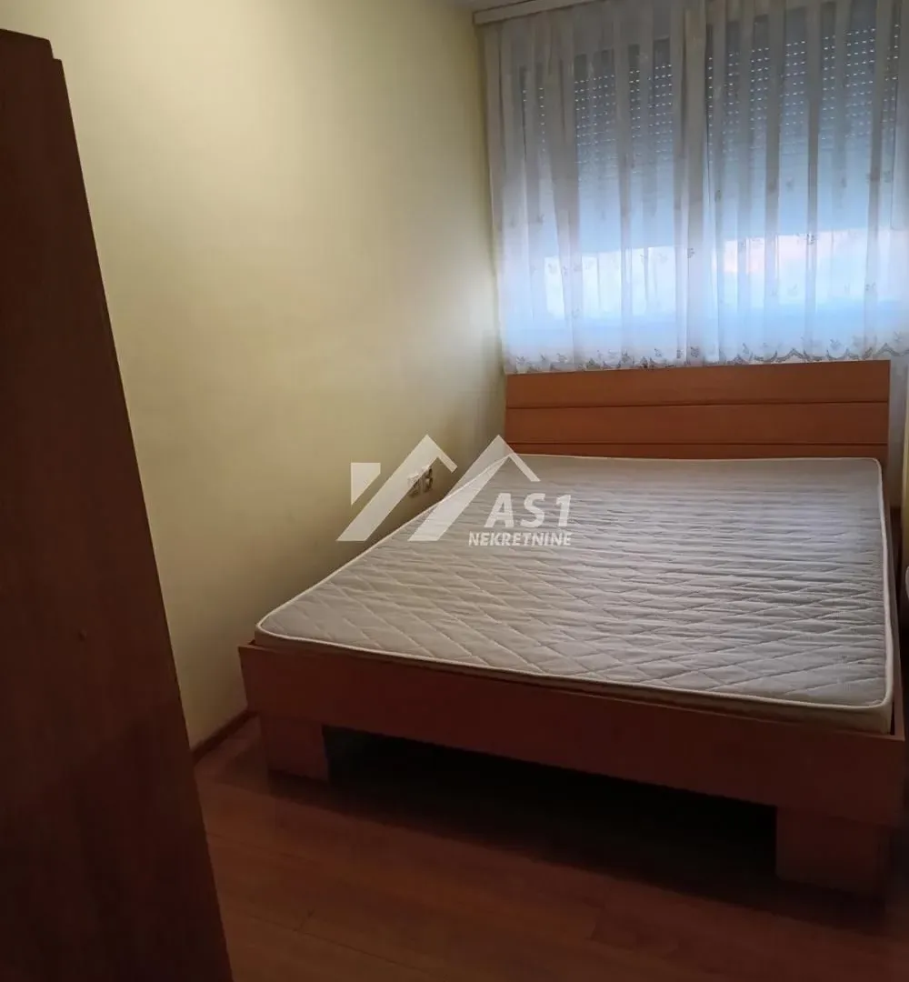 Izdavanje, trosoban stan, 55m², Liman 2, Novi Sad Sve Podlokacije