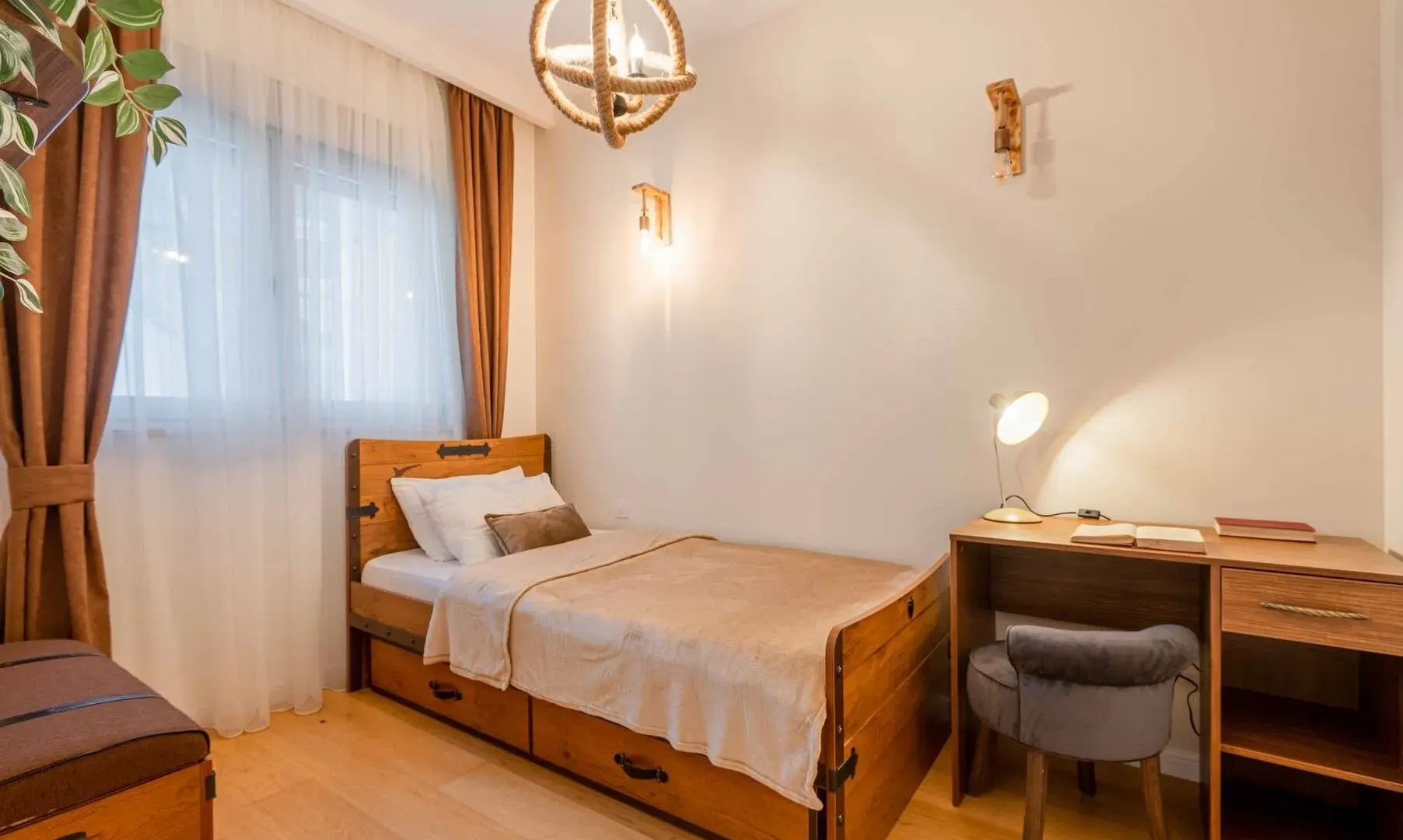 Sale, three bedroom apartment, 132m², Škaljari, Kotor