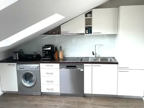 Prodaja, stan, 82m², Kotor, Crna Gora - image 4