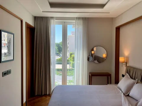 Izdavanje, dvosoban stan, 146m², Tivat, Crna Gora - image 17