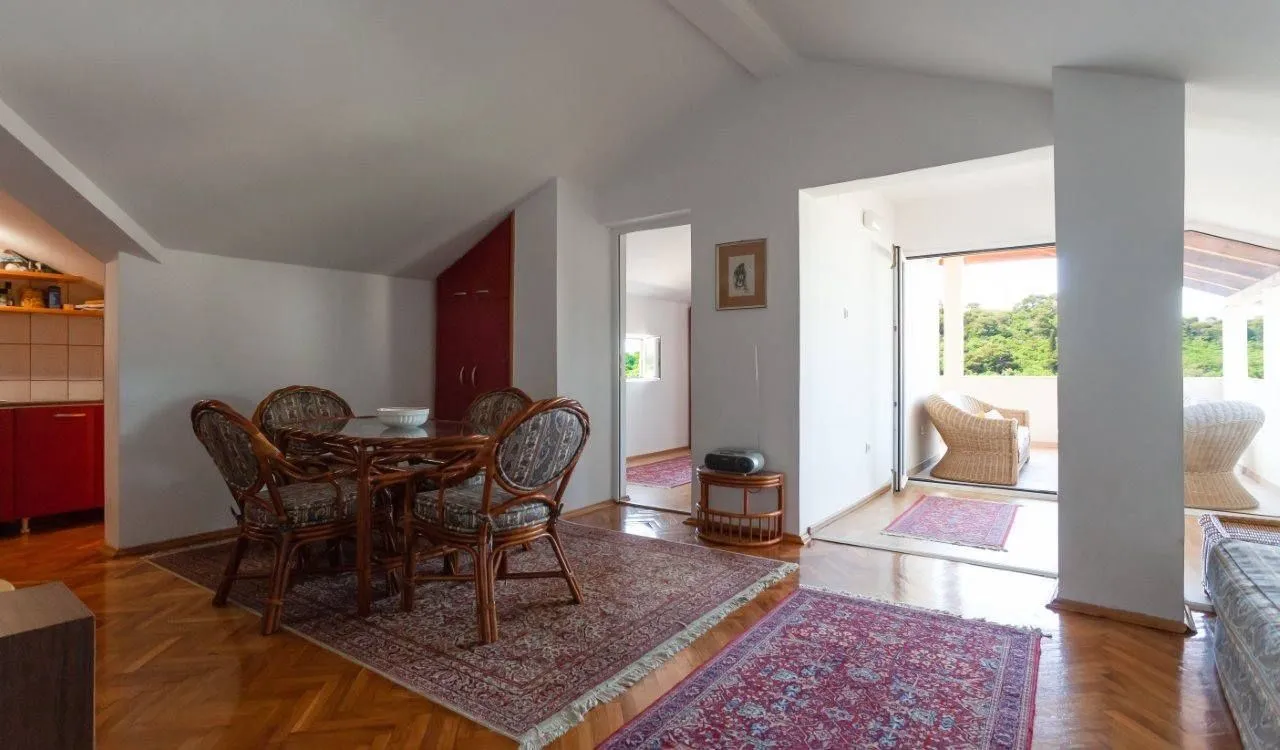 Sale, one bedroom apartment, 69m², Petrovac, Budva