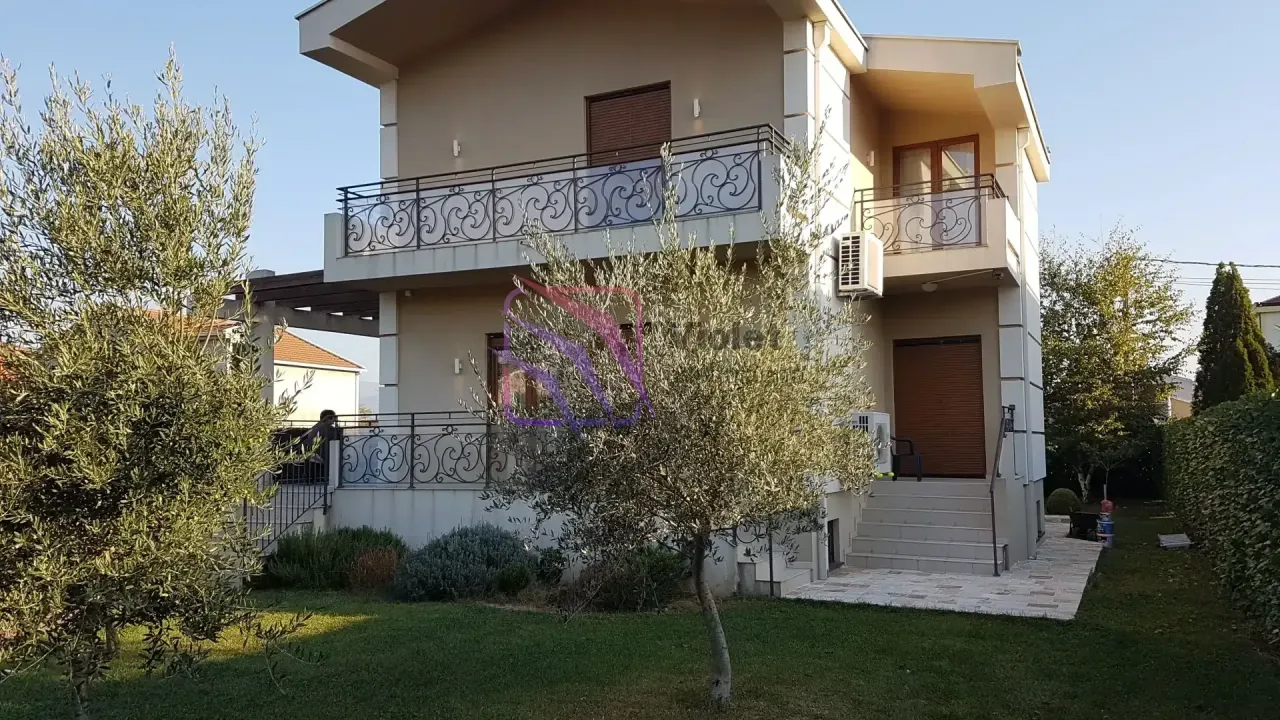 Rent, house, 262m², Zabjelo, Podgorica
