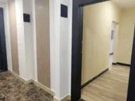 Izdavanje, trosoban stan, 111m², Vezirov Most, Podgorica - image 8