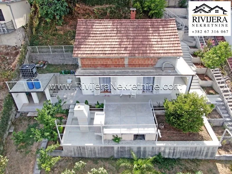 Prodaja, kuća, 100m², Njivice, Herceg Novi