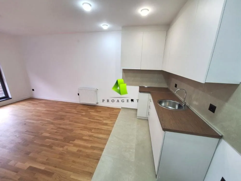Rent, office space, 50m², Medijana, Niš
