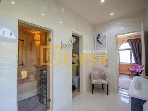 Prodaja, kuća, 371m², Tivat, Crna Gora - image 32