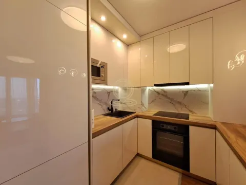 Rent, three bedroom apartment, 69m², Višnjička Banja, Palilula Sve Podlokacije - image 7