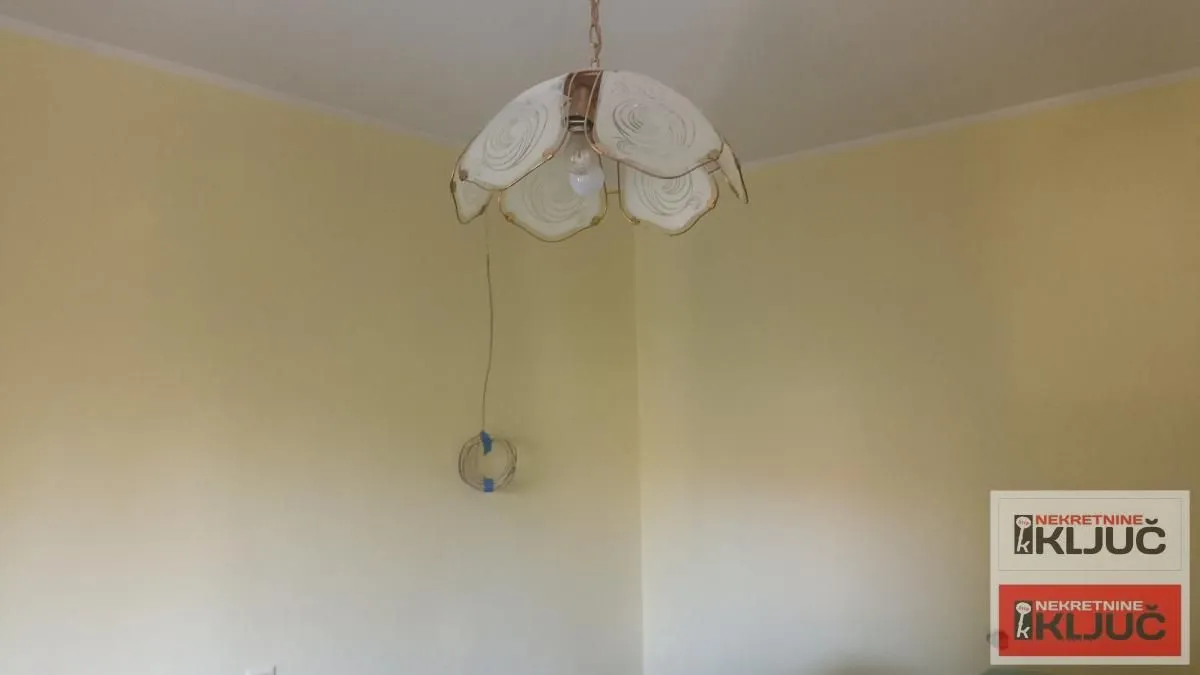 Prodaja, kuća, 148m², Futog, Novi Sad Sve Podlokacije