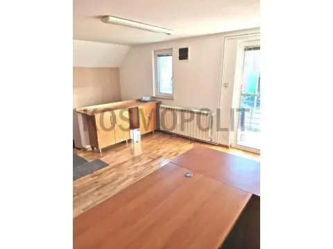 Prodaja, četvorosoban stan, 140m², Zemun Centar, Zemun Sve Podlokacije - image 2