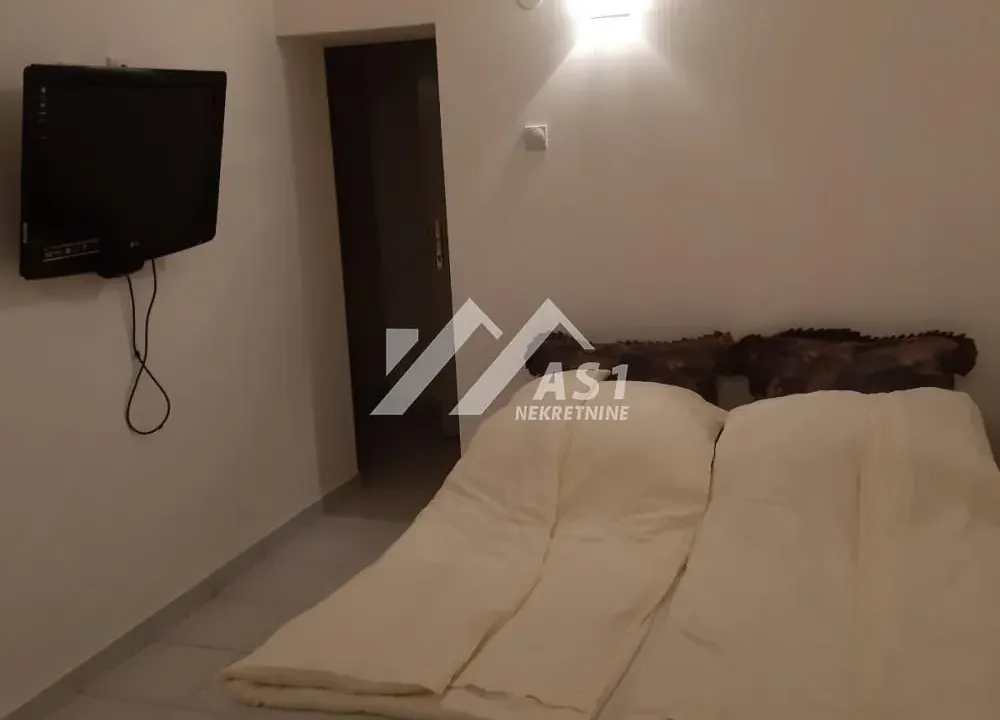 Izdavanje, stan, 23m², Stari Majur, Petrovaradin