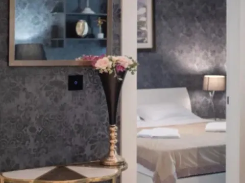 Izdavanje, jednosoban stan, 56m², Centar, Budva - image 6