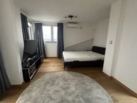 Rent, three bedroom apartment, 110m², Slavija, Vračar Sve Podlokacije - image 8