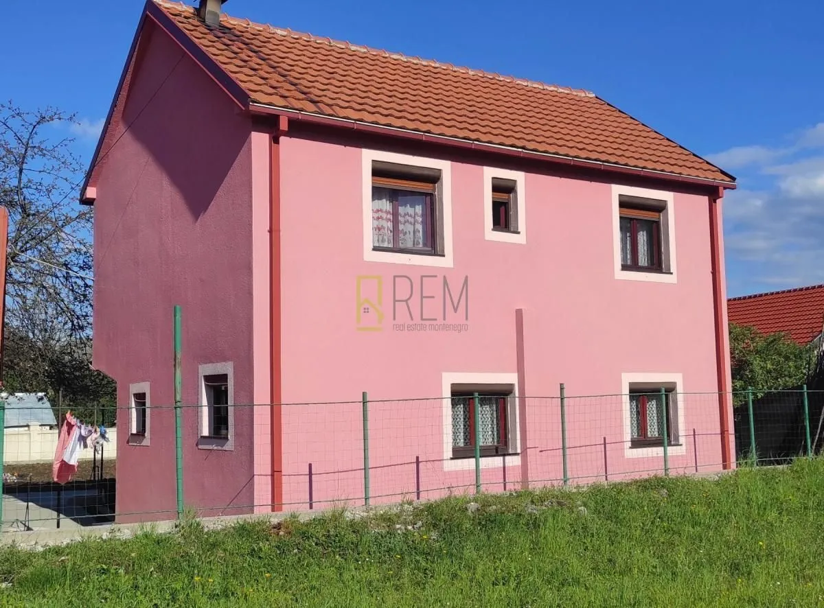 Prodaja, kuća, 73m², Cetinje, Crna Gora