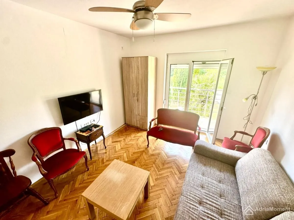 Prodaja, dvosoban stan, 67m², Radovići, Tivat