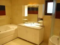 Izdavanje, četvorosoban stan, 200m², Savski Venac, Beograd - image 9