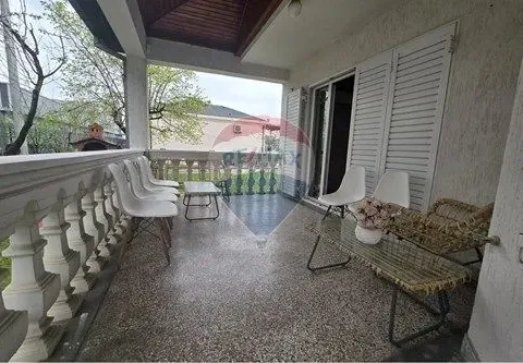 Izdavanje, kuća, 250m², Zabjelo, Podgorica - image 17