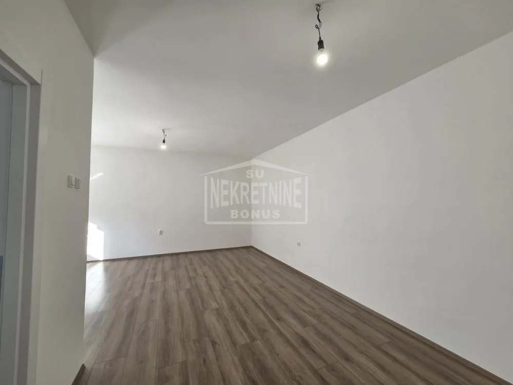Prodaja, dvosoban stan, 52m², Ker, Subotica