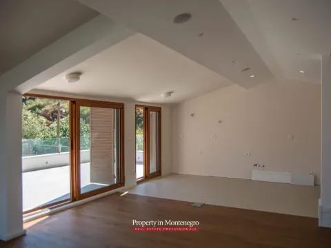 Prodaja, kuća, 585m², Stoliv, Kotor - image 47