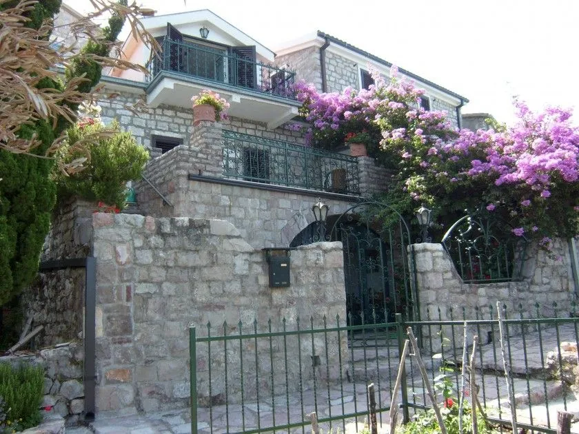 Sale, house, 170m², Budva, Crna Gora