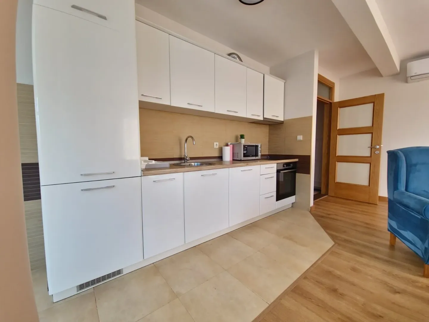 Rent, two bedroom apartment, 110m², Bečići, Budva
