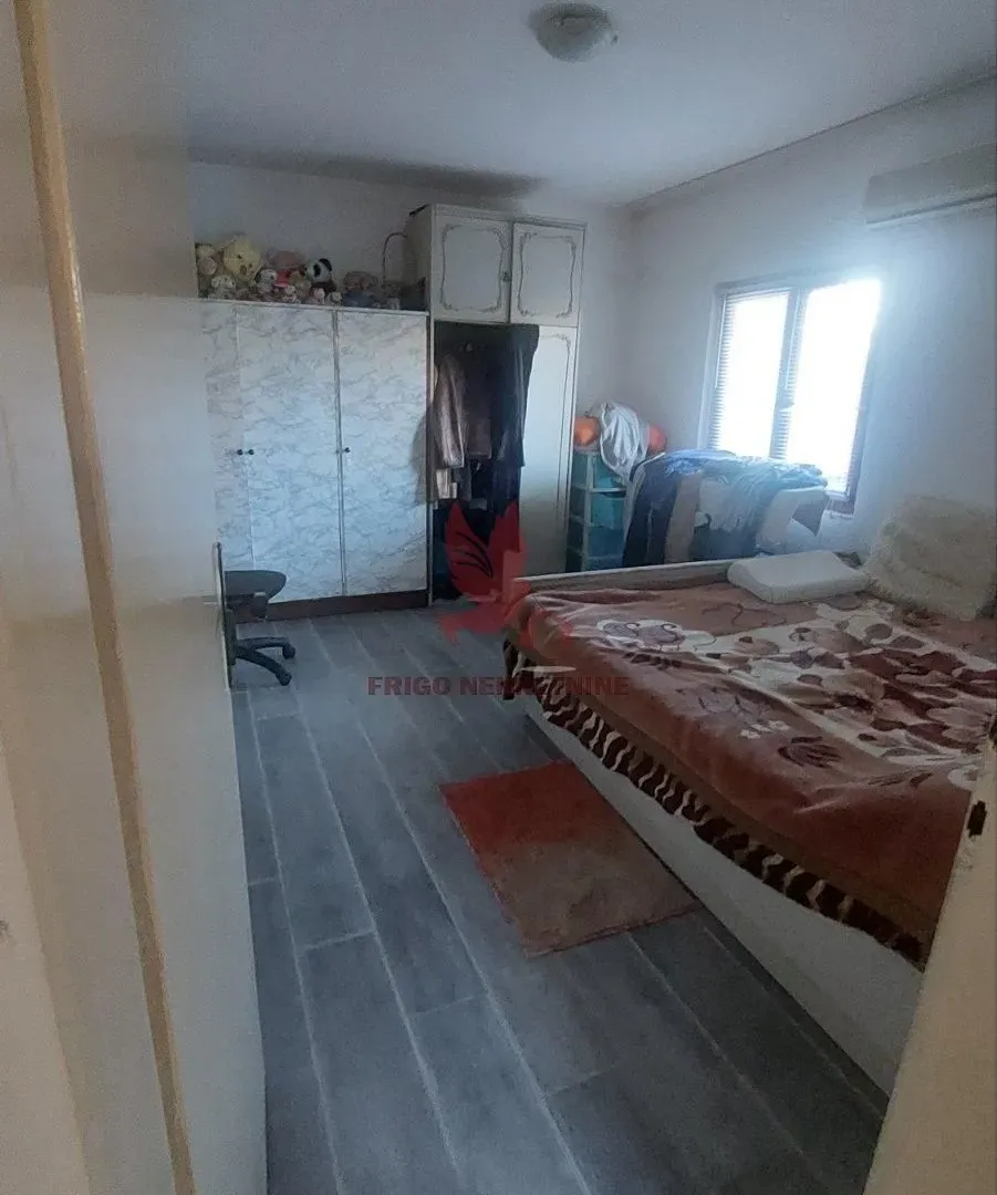 Prodaja, kuća, 210m², Medjulužje, Mladenovac