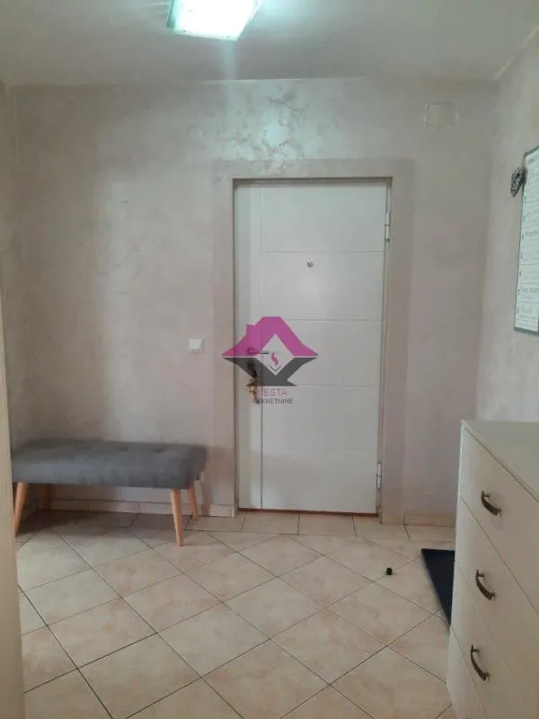 Sale, four bedroom apartment, 120m², Mladenovac, Beograd