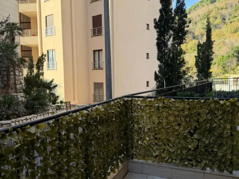 Sale, studio apartment, 36m², Bečići, Budva - image 12