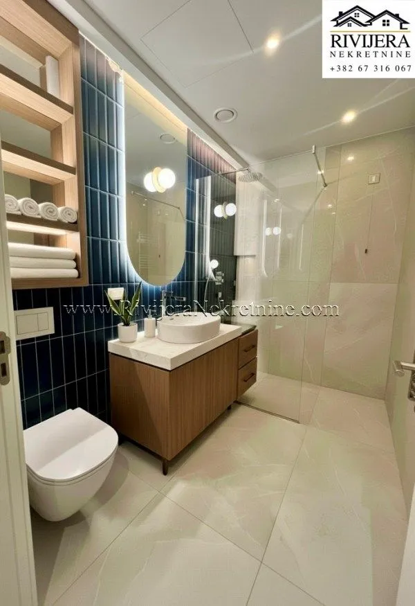 Prodaja, jednosoban stan, 53m², Risan, Kotor