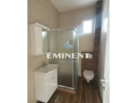 Izdavanje, trosoban stan, 76m², Đeram Pijaca, Beograd - image 10