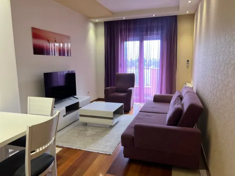 Rent, one bedroom apartment, 51m², Centar, Podgorica - image 1
