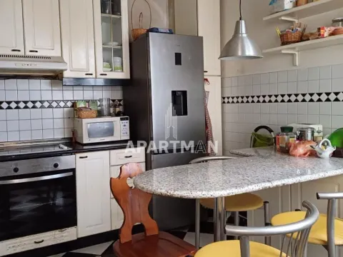 Prodaja, stan, 130m², Stari Grad, Beograd - image 2