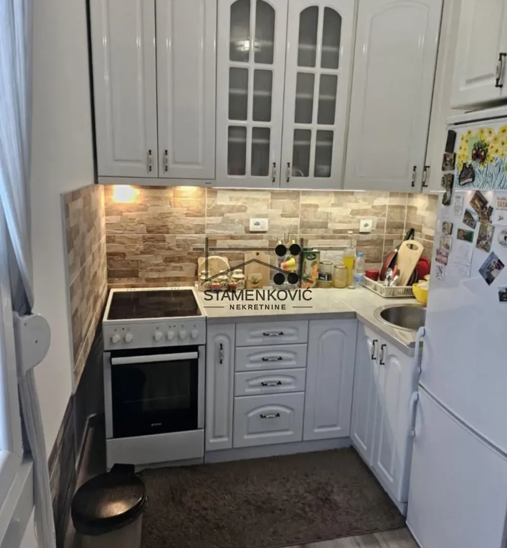 Prodaja, trosoban stan, 56m², Železnička Stanica, Novi Sad Sve Podlokacije