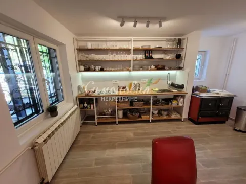 Prodaja, kuća, 282m², Sopot, Beograd - image 9