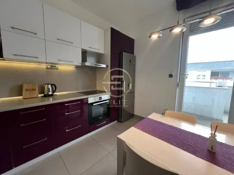 Izdavanje, trosoban stan, 88m², Sajmište, Novi Sad - image 11