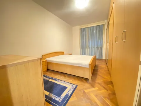 Izdavanje, dvosoban stan, 68m², Centar, Podgorica - image 8