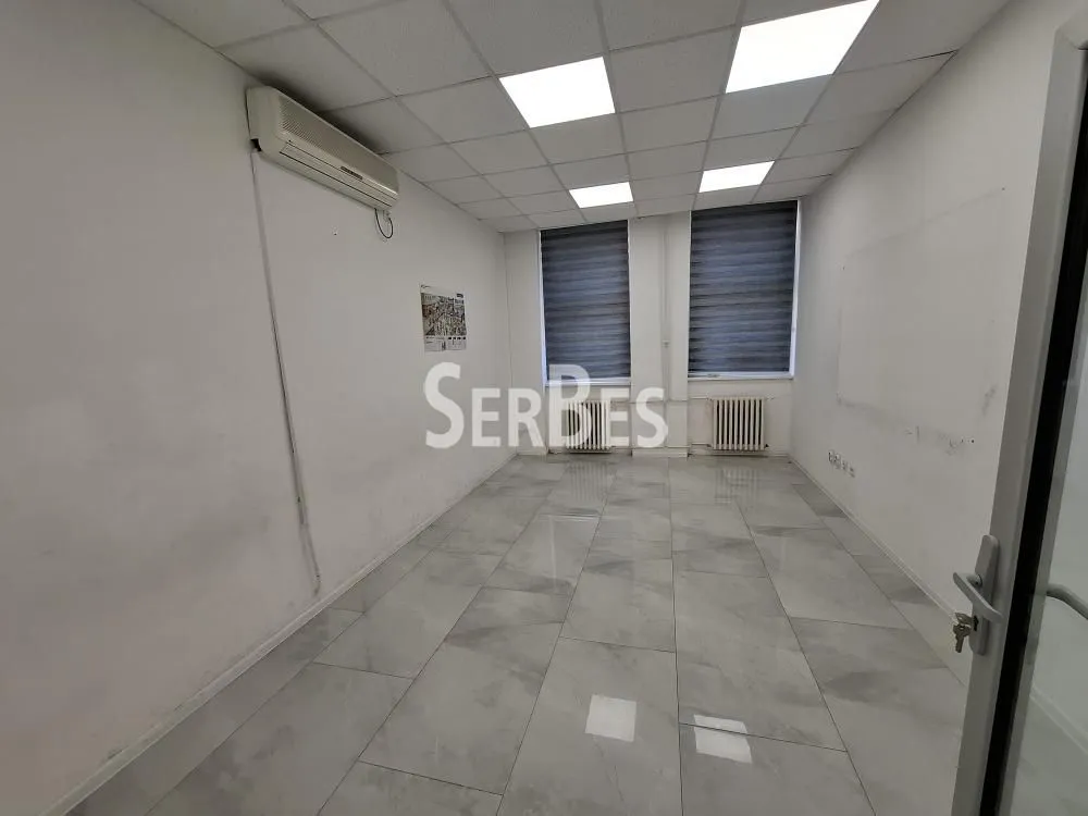 Rent, office space, 235m², Centar, Novi Sad