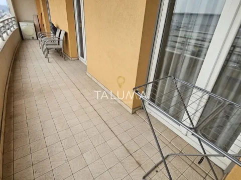 Izdavanje, dvosoban stan, 75m², City Kvart, Podgorica - image 15