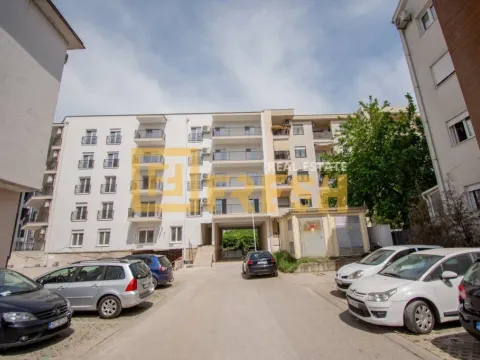Prodaja, trosoban stan, 102m2, Stara Varoš, Podgorica Prodaja, trosoban stan, 102m2, Stara Varoš, Podgorica